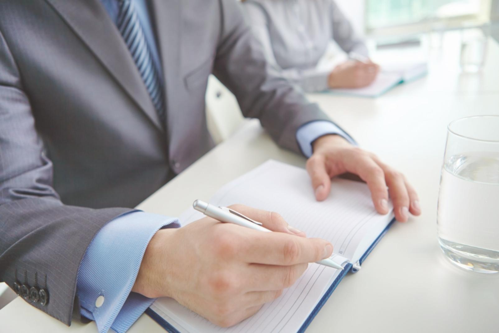 Revenue model analysis and comparison